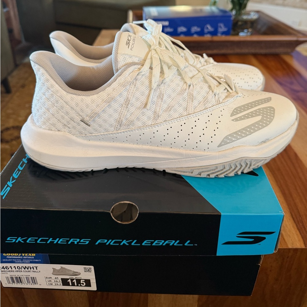 Skechers viper court rally